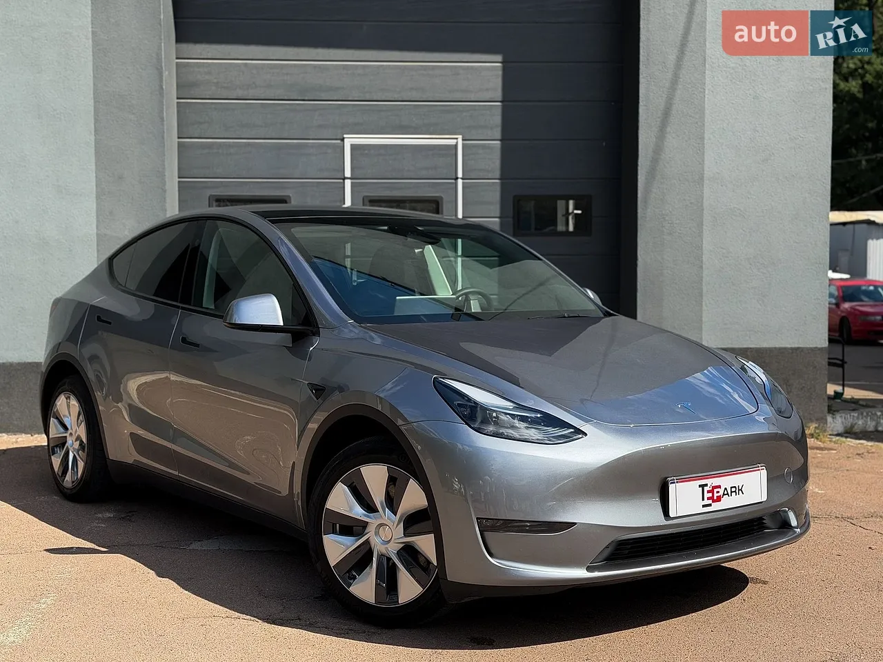 2024 Tesla Model Y - мініатюра 38