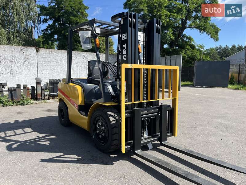 Вилочный погрузчик TEU FD 2025 в Киеве фото 3 Вилочный погрузчик TEU FD 2025 в Киеве