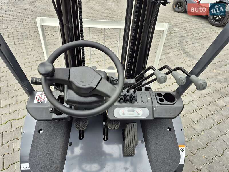 Вилочный погрузчик TEU FD 2025 в Тернополе