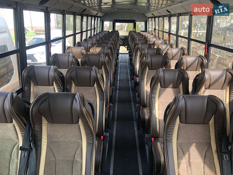 Туристический / Междугородний автобус Thomas Minotour 2016 в Вараше