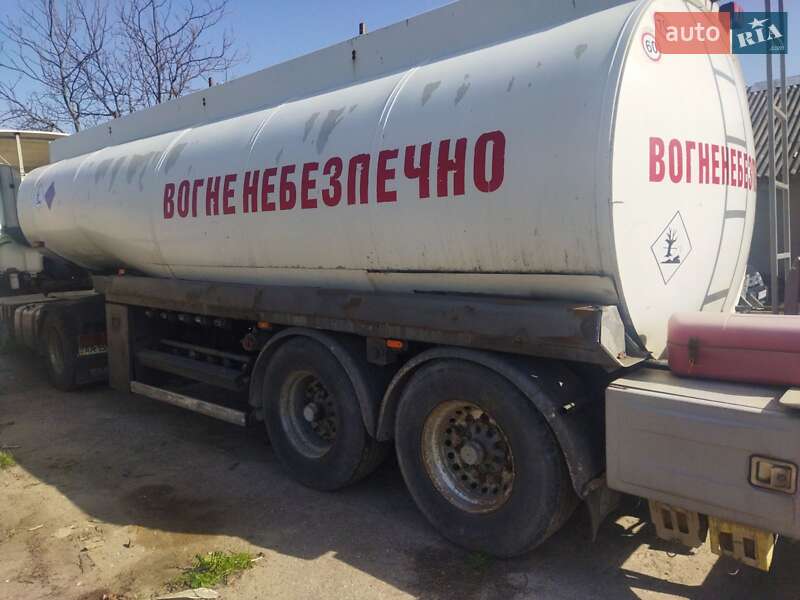 Цистерна полуприцеп Thompson Tankers 2000 в Киеве фото 3 Цистерна полуприцеп Thompson Tankers 2000 в Киеве