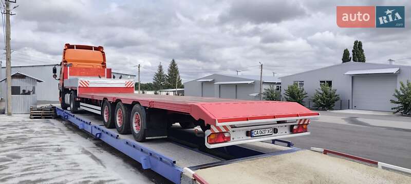 Низкорамна платформа Tirsan XS 2004 в Умані