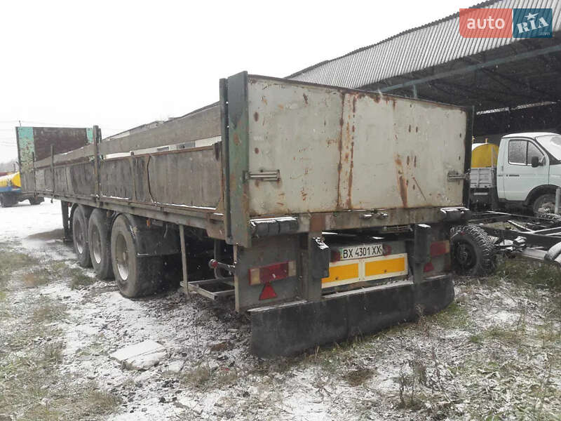 Бортовой полуприцеп Titan SR 1994 в Красилове