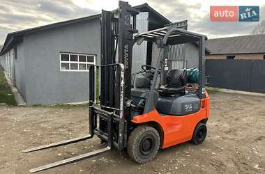 Вилочный погрузчик Toyota 02-7-FGF-15 2006 в Тячеве