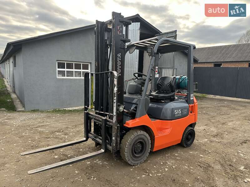 Вилочний навантажувач Toyota 02-7-FGF-15 2006 в Тячеві