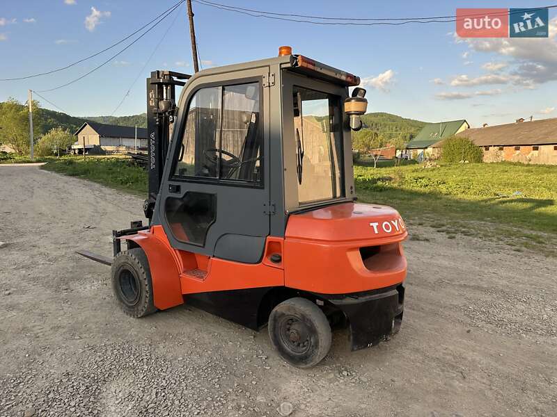 Вездеход Toyota 02-7FDF25 2006 в Тячеве