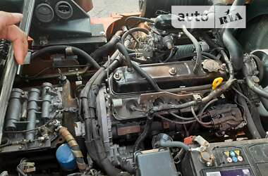 Вилочный погрузчик Toyota 02-7FGF30 2002 в 