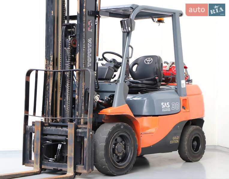 Toyota 02-7FGF30 2006