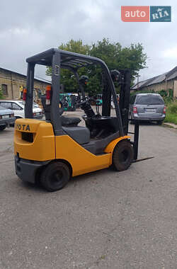Вилочний навантажувач Toyota 02-8FDF15 2016 в Черкасах