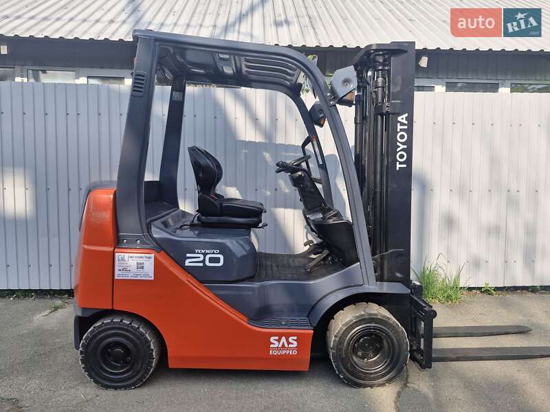 Вилочний навантажувач Toyota 02-8FDF 2019 в 