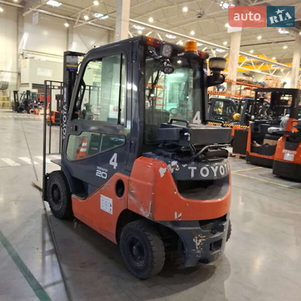 Вилочний навантажувач Toyota 02-8FDF 2017 в Києві