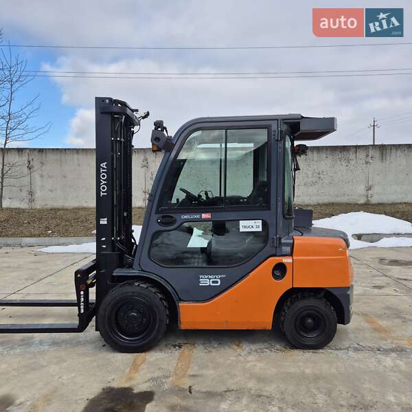 Toyota 02-8FDF 2016 Toyota 02-8FDF 2016