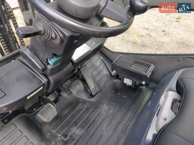 Вилочный погрузчик Toyota 02-8FG25 2019 в Львове