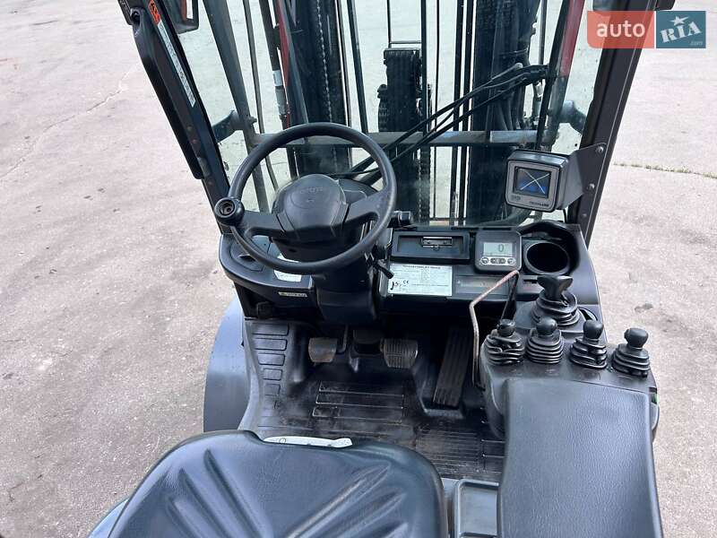 Вилочный погрузчик Toyota 02-8FG25 2015 в Киеве фото 11 Вилочный погрузчик Toyota 02-8FG25 2015 в Киеве