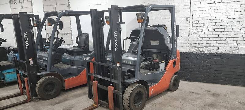 Toyota 02-8FGF15 2015 Toyota 02-8FGF15 2015