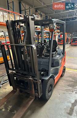 Вилочний навантажувач Toyota 02-8FGF15 2019 в Києві