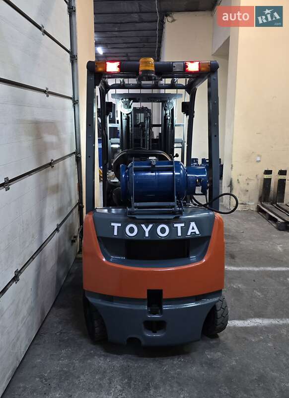 Вилочний навантажувач Toyota 02-8FGF15 2012 в Києві