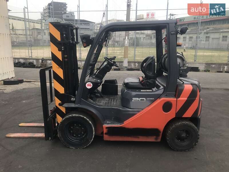 Toyota 02-8FGF20 2012