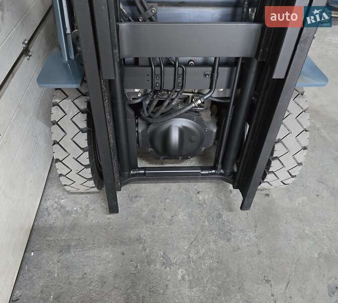 Вилочний навантажувач Toyota 02-8FGF25 2017 в Києві