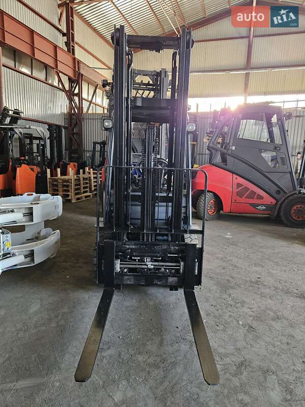 Вилочный погрузчик Toyota 02-8FGF25 2016 в Киеве фото 41 Вилочный погрузчик Toyota 02-8FGF25 2016 в Киеве