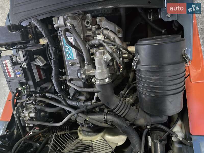 Вилочний навантажувач Toyota 02-8FGF25 2015 в Києві
