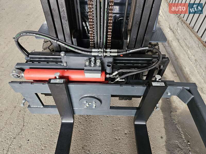 Вилочный погрузчик Toyota 32FG-25 2017 в Киеве