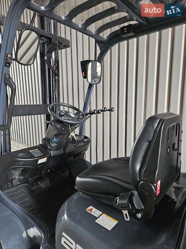 Вилочный погрузчик Toyota 32FG-25 2017 в Киеве