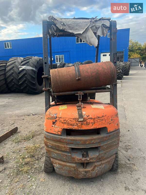 Вилочный погрузчик Toyota 42-6FGF15 2000 в Днепре