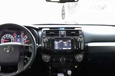 Внедорожник / Кроссовер Toyota 4Runner 2016 в Сумах