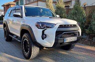 Позашляховик / Кросовер Toyota 4Runner 2019 в Одесі