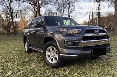 Toyota 4Runner 2017