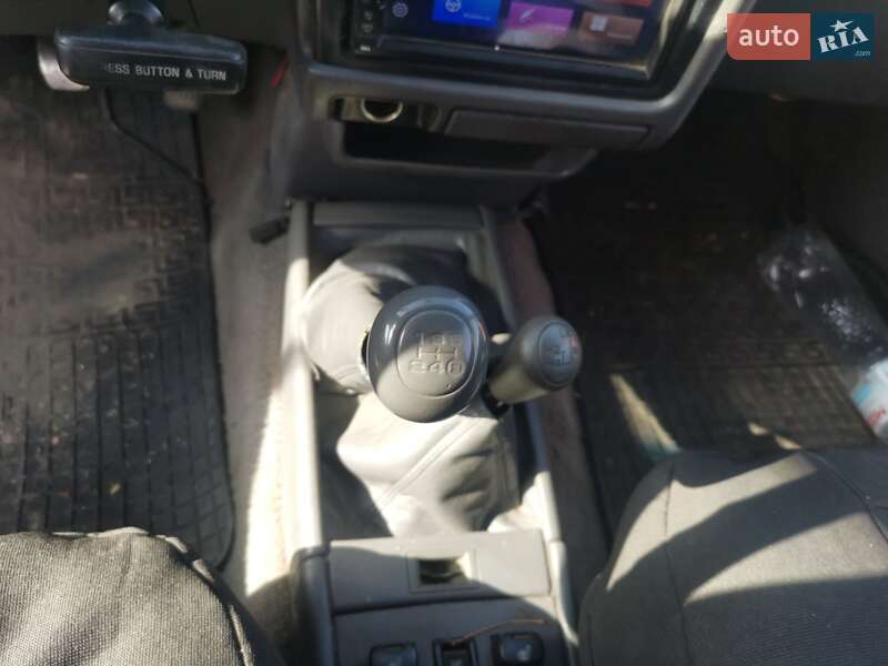 Позашляховик / Кросовер Toyota 4Runner 1995 в Одесі