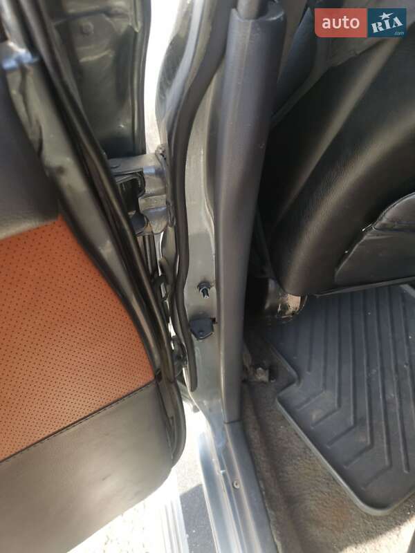 Позашляховик / Кросовер Toyota 4Runner 1995 в Одесі