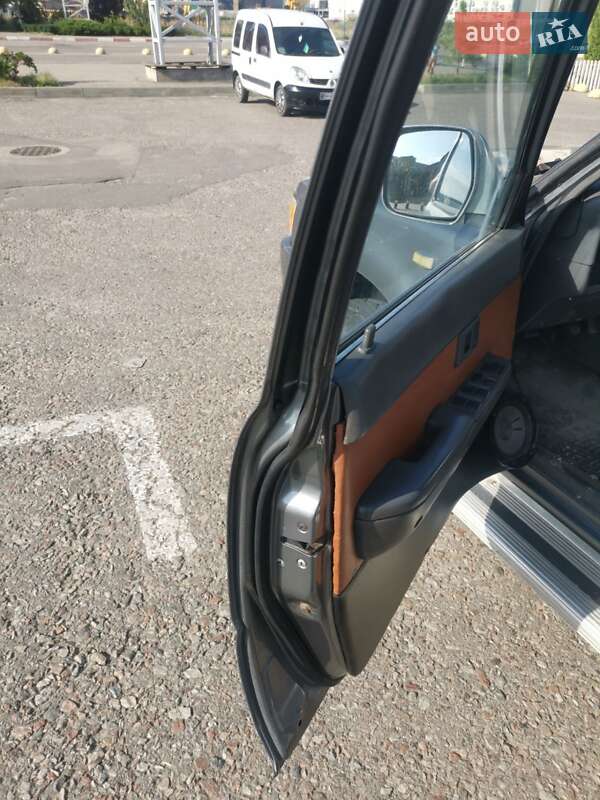 Позашляховик / Кросовер Toyota 4Runner 1995 в Одесі