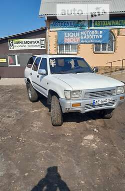 Позашляховик / Кросовер Toyota 4Runner 1990 в Путивлі