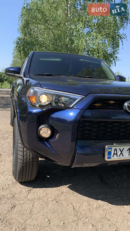 Внедорожник / Кроссовер Toyota 4Runner 2018 в Харькове
