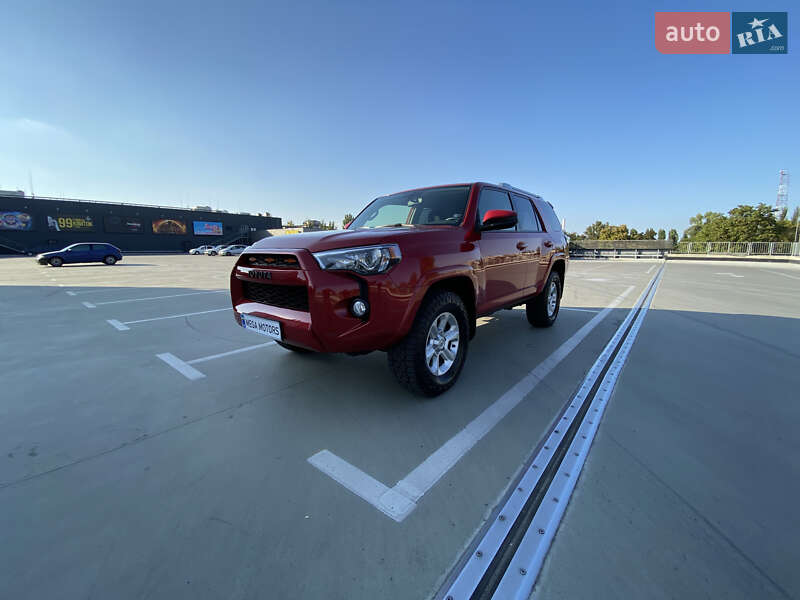 Внедорожник / Кроссовер Toyota 4Runner 2017 в Киеве