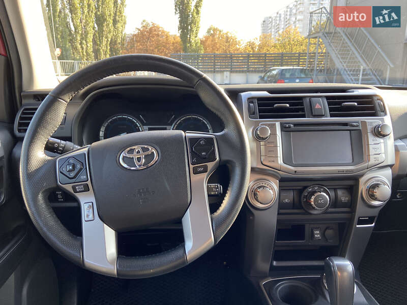 Внедорожник / Кроссовер Toyota 4Runner 2017 в Киеве