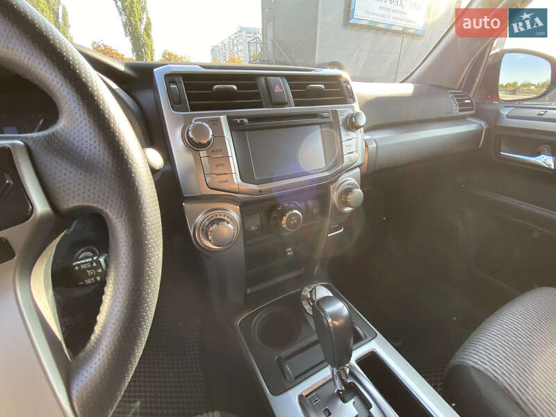 Внедорожник / Кроссовер Toyota 4Runner 2017 в Киеве