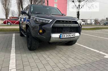 Внедорожник / Кроссовер Toyota 4Runner 2019 в Хмельницком