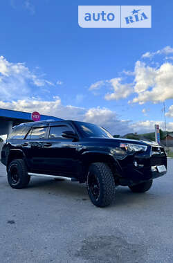 Внедорожник / Кроссовер Toyota 4Runner 2015 в 