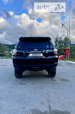 Внедорожник / Кроссовер Toyota 4Runner 2015 в 