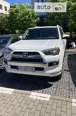 Toyota 4Runner 2017