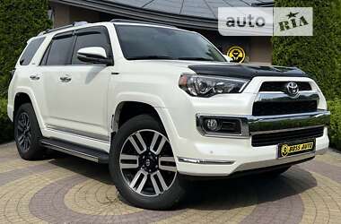 Внедорожник / Кроссовер Toyota 4Runner 2017 в Львове