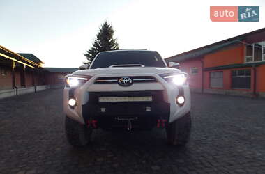 Внедорожник / Кроссовер Toyota 4Runner 2019 в Дунаевцах