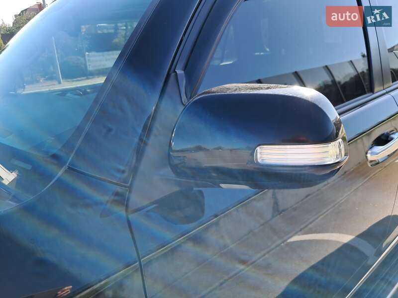 Позашляховик / Кросовер Toyota 4Runner 2011 в Києві