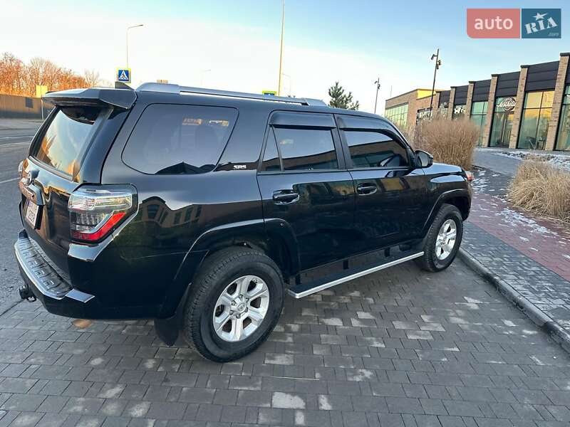 Позашляховик / Кросовер Toyota 4Runner 2019 в Ярмолинцях