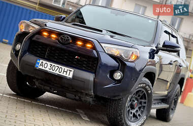 Внедорожник / Кроссовер Toyota 4Runner 2017 в Ужгороде