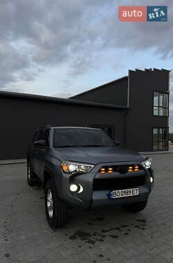 Внедорожник / Кроссовер Toyota 4Runner 2018 в 