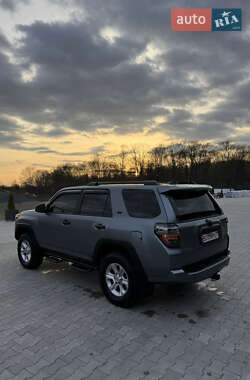 Внедорожник / Кроссовер Toyota 4Runner 2018 в 